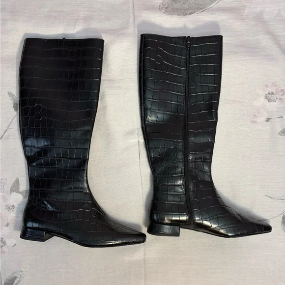 NEW Gianni Bini Black Leather Pointy Toe Croc Emboss Low Heel Knee High Boots 6- - Picture 5 of 14